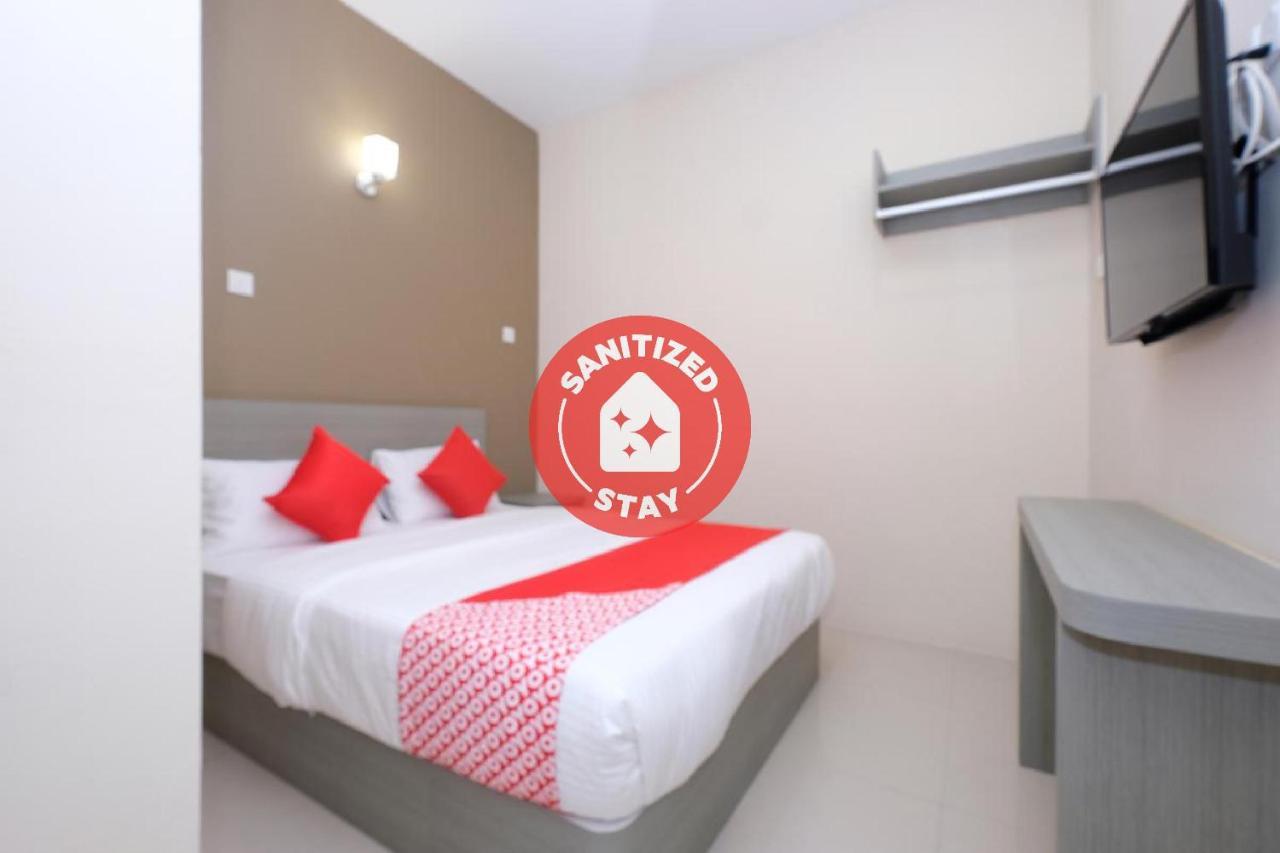 Super Oyo 43935 Mancalin Hotel Kuantan Exterior photo