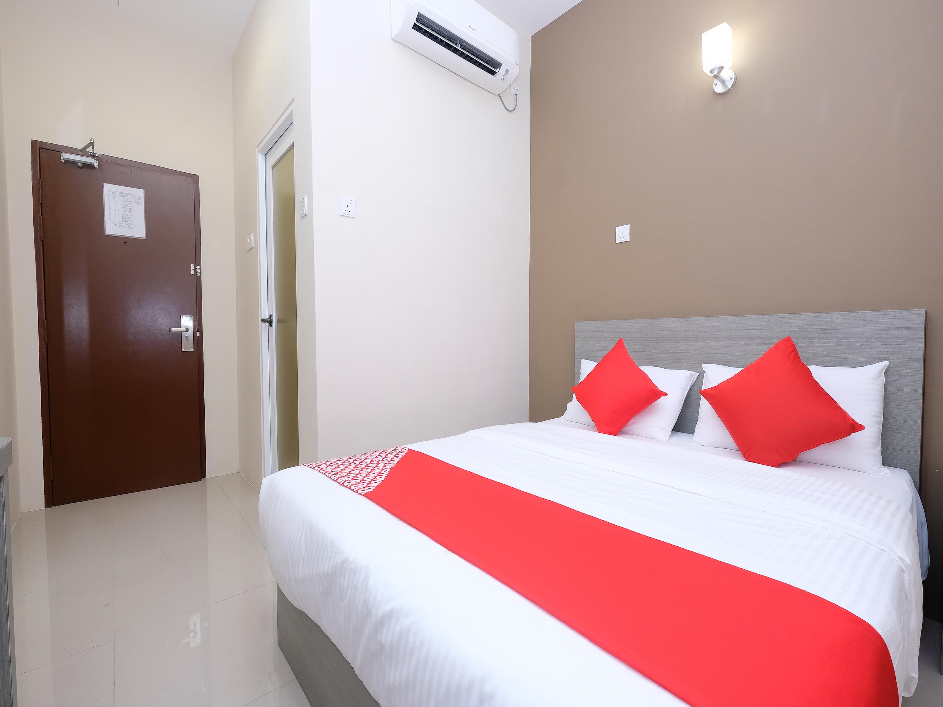 Super Oyo 43935 Mancalin Hotel Kuantan Exterior photo