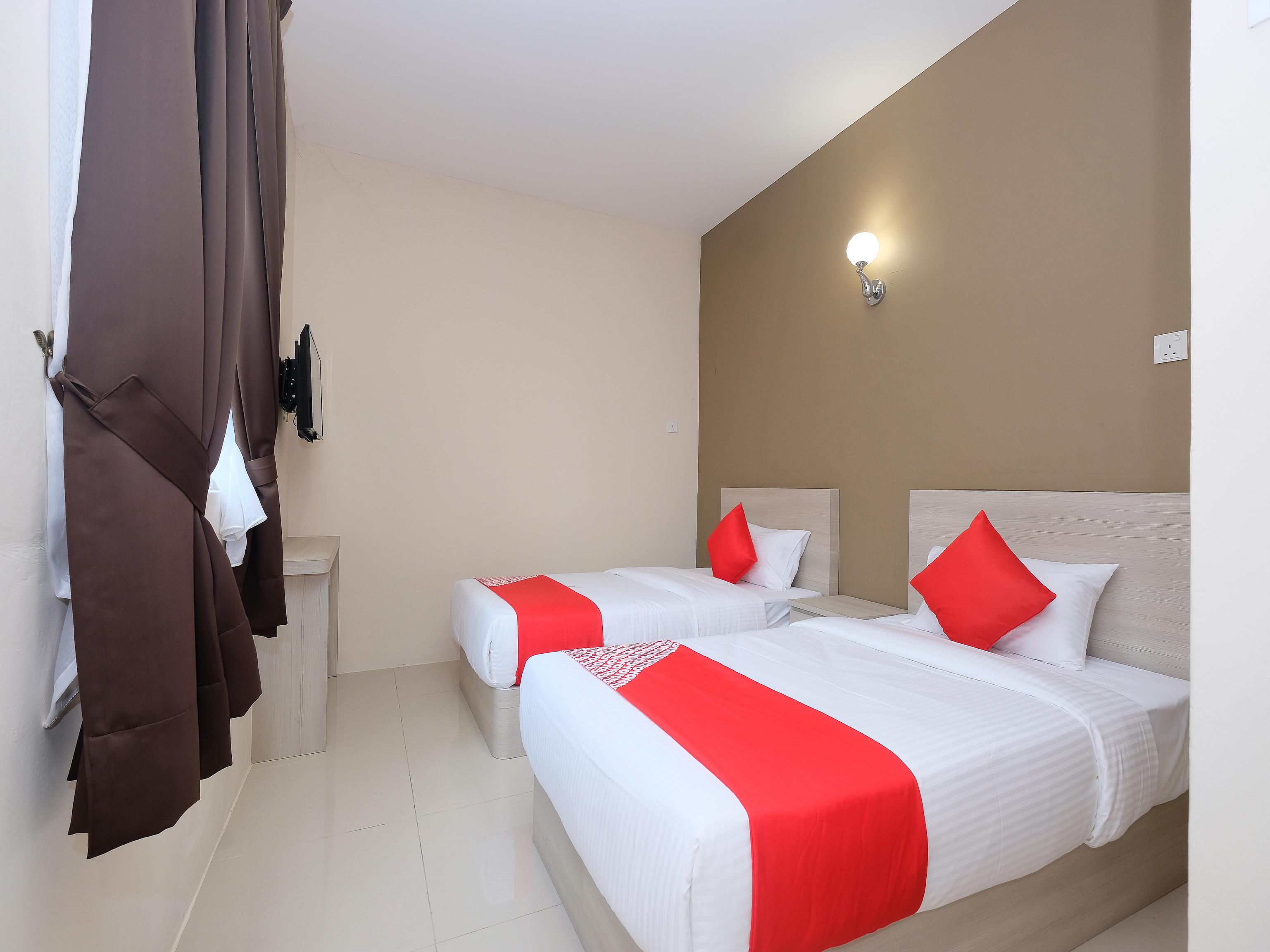 Super Oyo 43935 Mancalin Hotel Kuantan Exterior photo