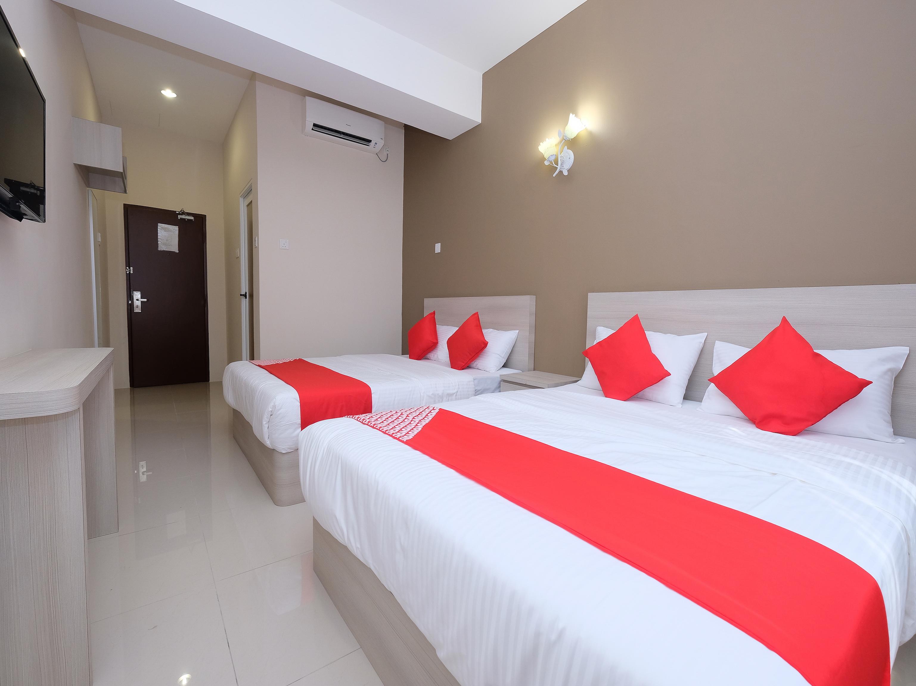 Super Oyo 43935 Mancalin Hotel Kuantan Exterior photo