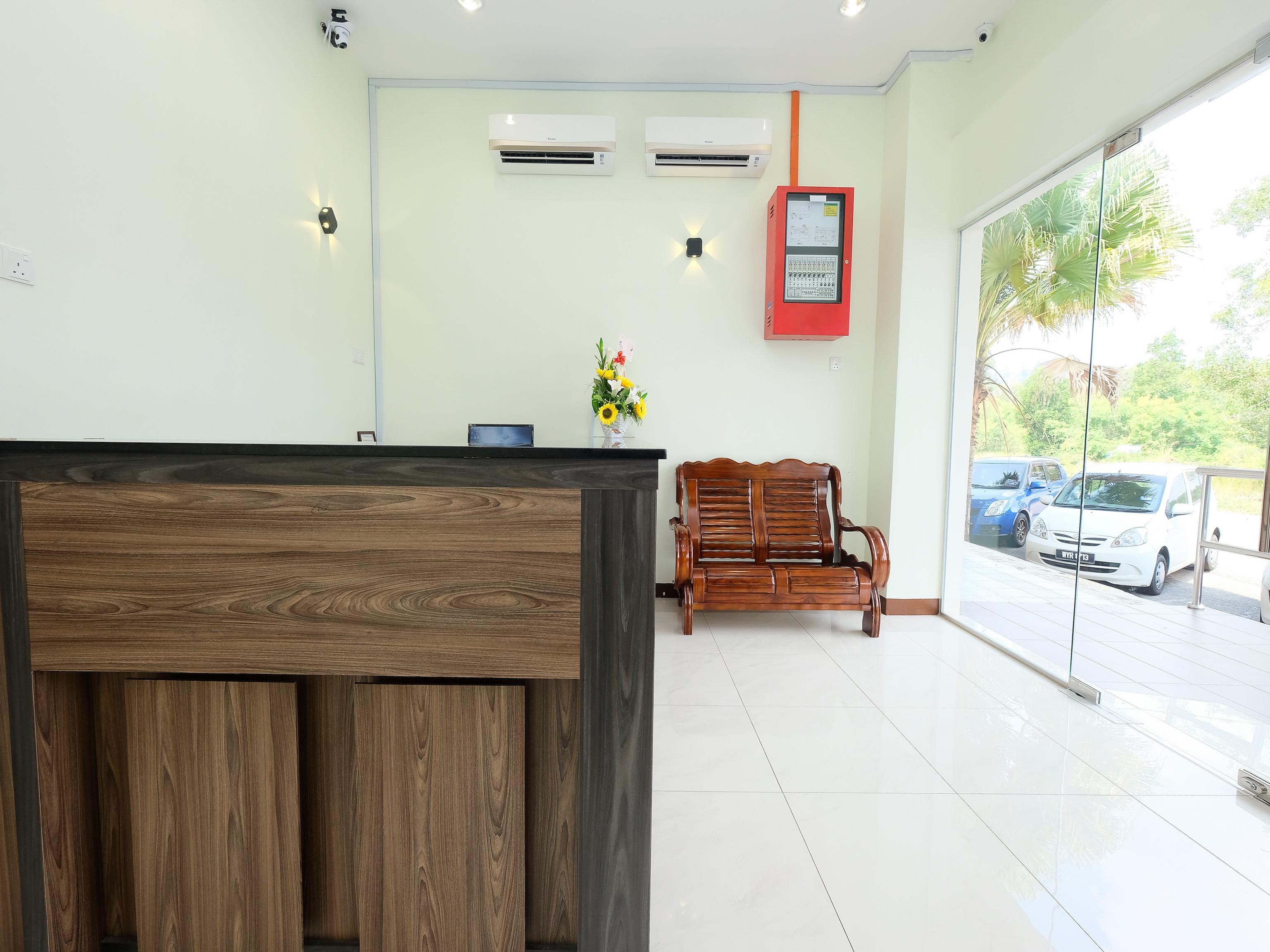 Super Oyo 43935 Mancalin Hotel Kuantan Exterior photo