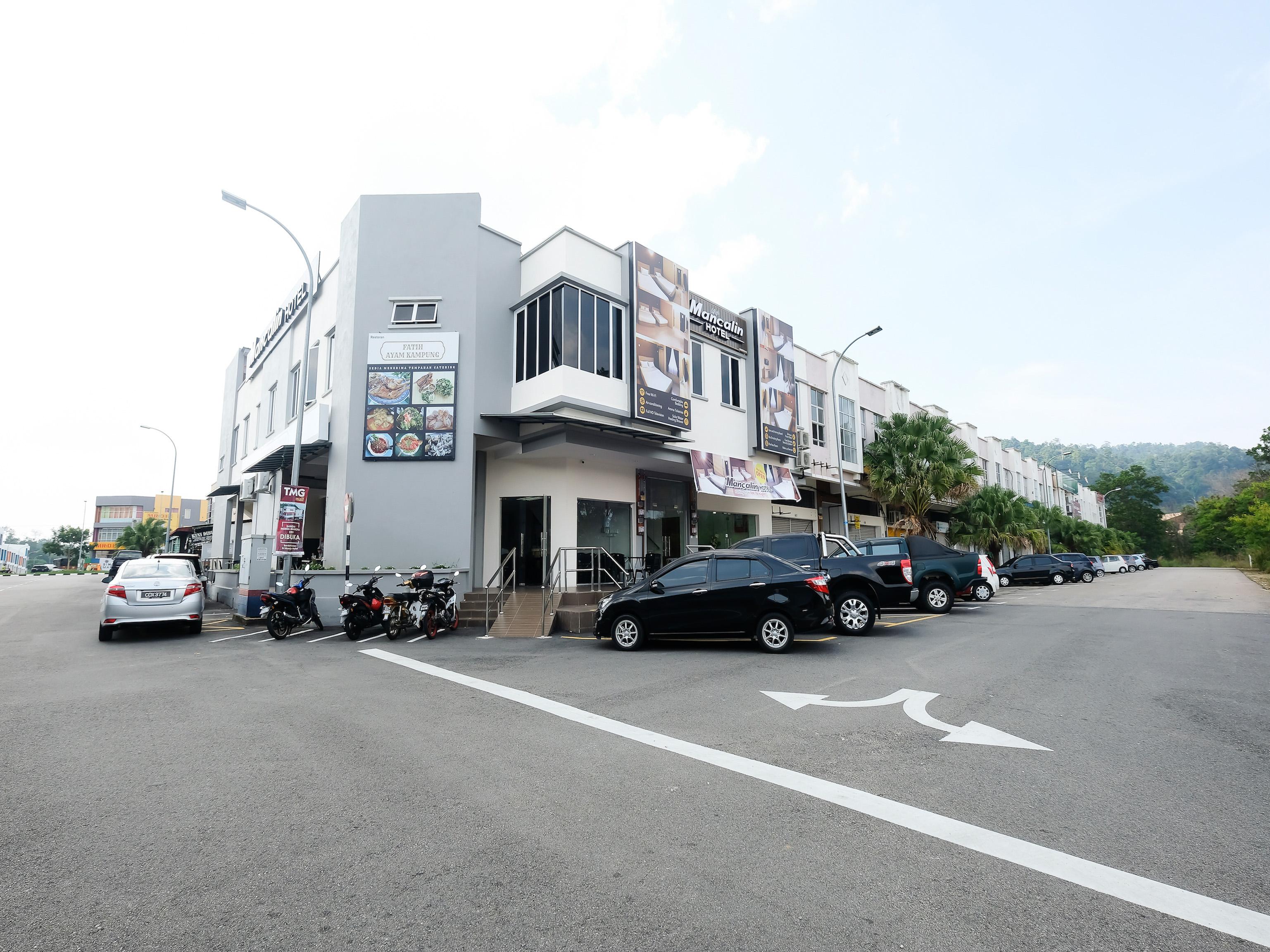 Super Oyo 43935 Mancalin Hotel Kuantan Exterior photo